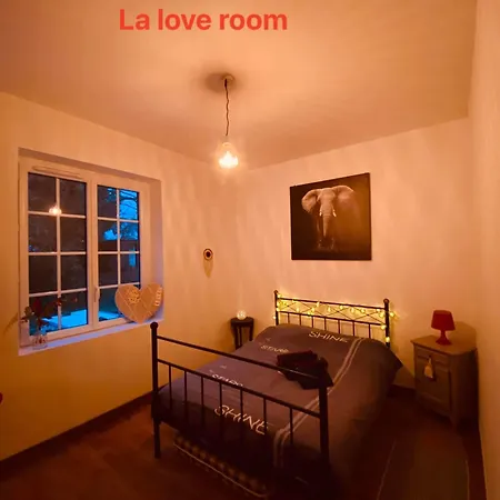 Проживание в семье Hotes Montpinchon