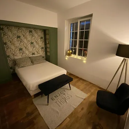 Проживание в семье Hotes Montpinchon